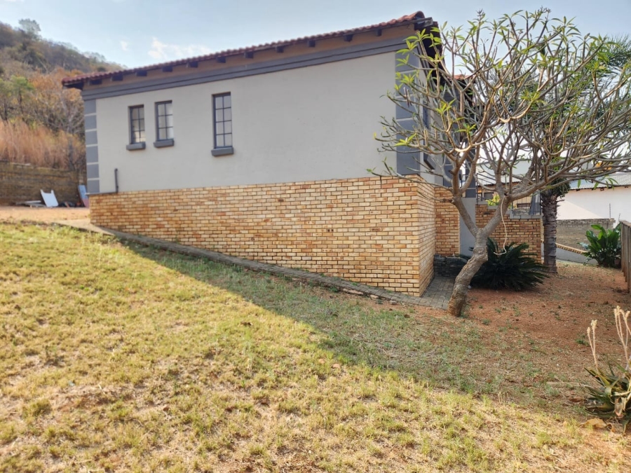 To Let 3 Bedroom Property for Rent in Geelhoutpark North West